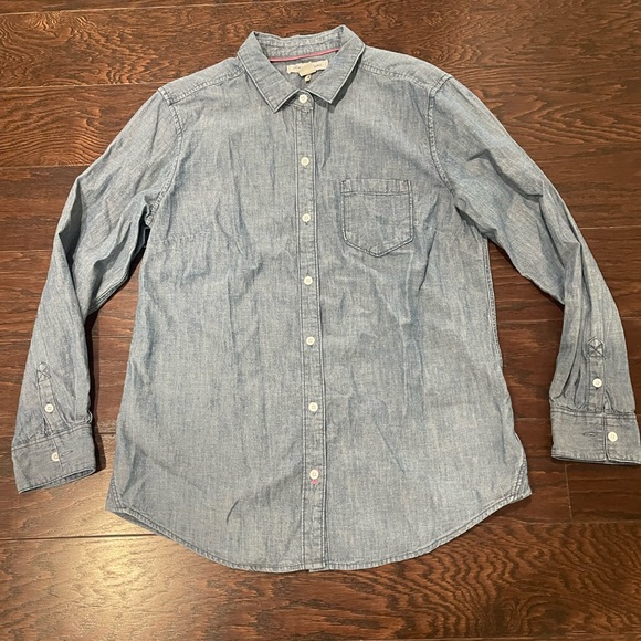 Tommy Bahama Tops - Tommy Bahama Women 25 Years of Paradise Embroidered Button Up Shirt Size Medium